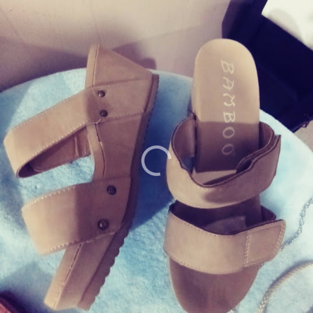 Womens sandals